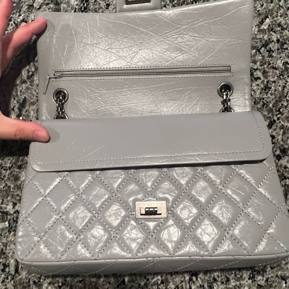 Medium Reissue Style - Picture 5 of 16